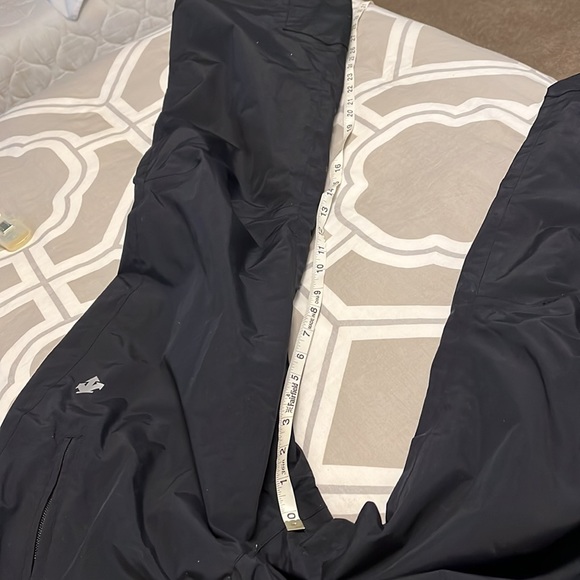 Descente Women’s black snow pants Size 8 small. - Picture 11 of 11